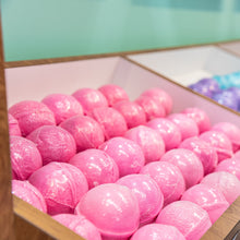 Load image into Gallery viewer, Pomegranate Soda Bath Bombs;
